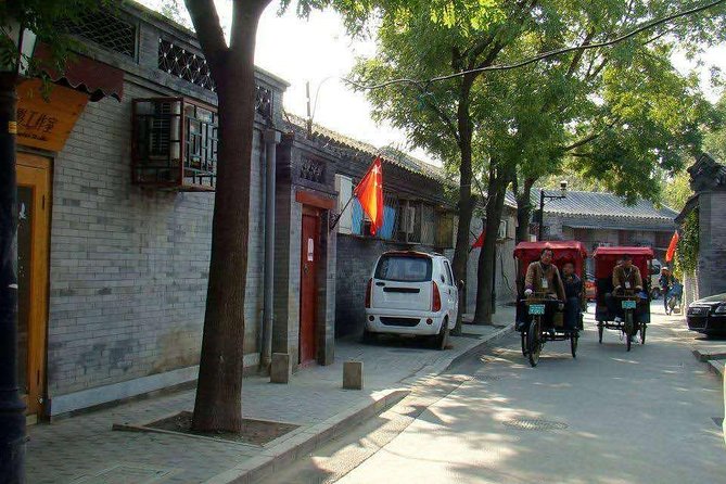 2-Days Private Beijing Sightseeing Tour Package - The long road to Mutianyu