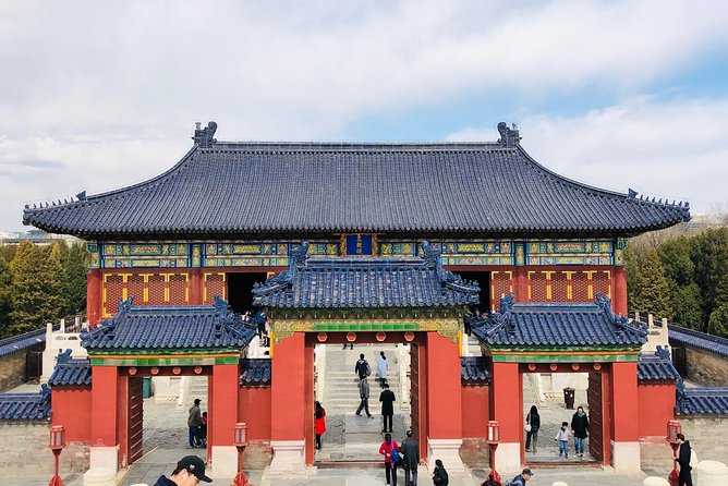 3-Hour Private Tour: Temple of Heaven and Lama Temple - Wudaoying Hutong adds a local change of pace