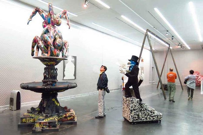 4 Hour Private Beijing 798 Art Zone Walking Tour with Lunch Option - Key points at a glance