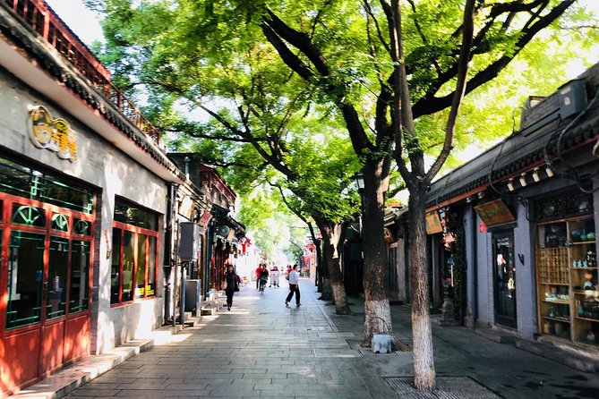 4-Hour Private Beijing Hutong Bike Tour with Dumpling Lunch - Yandai Xie Street: old-style buildings, modern shopping
