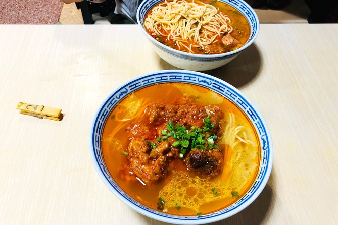4-Hour Private Tour of Calligraphy Class, Hutong and Dumplings - Private format and pace