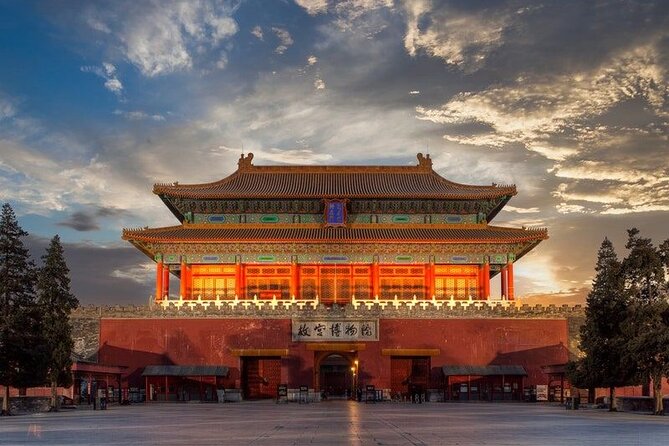 All-Inclusive 3-Day Private Beijing Highlights Tour - Red Theatre acrobatics after the Wall