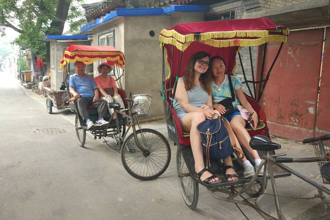 All-inclusive Private Day Trip: Hutongs, Lama Temple & Panda House with Lunch - Who gets the best value at $125?