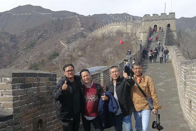 All Inclusive Private Tour to Mutianyu Great Wall and Ming Tombs - Lunch between the wall and the tombs