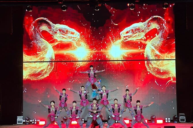 Beijing Acrobatic Show at Regal Palace Theatre (Qin Le Gong） - Key points to know before you book