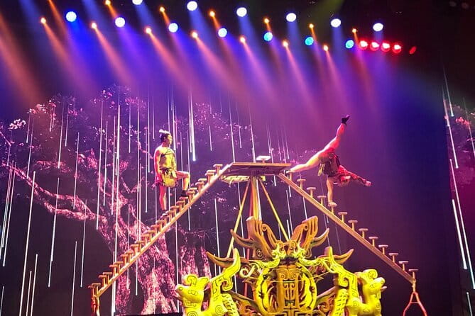 Beijing Acrobatic Show in Red Theater with Guide and Transfer - The role of an English-speaking guide