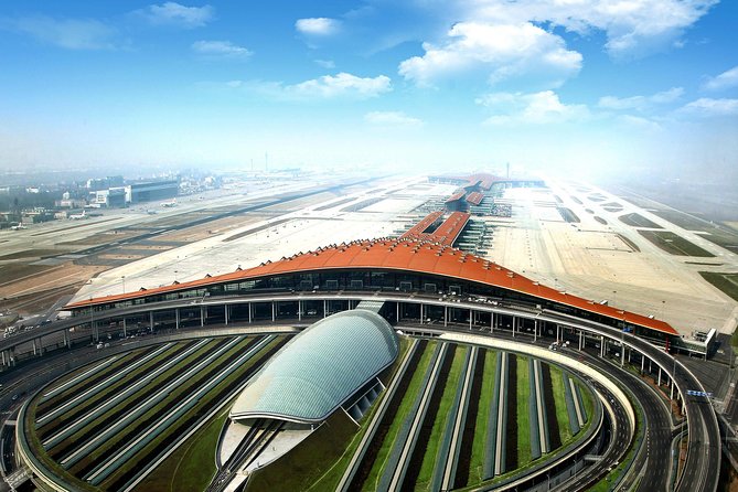 Beijing Capital International Airport Transfer: Airport (PEK) to Hotel Roundtrip - A calm landing after the long flight