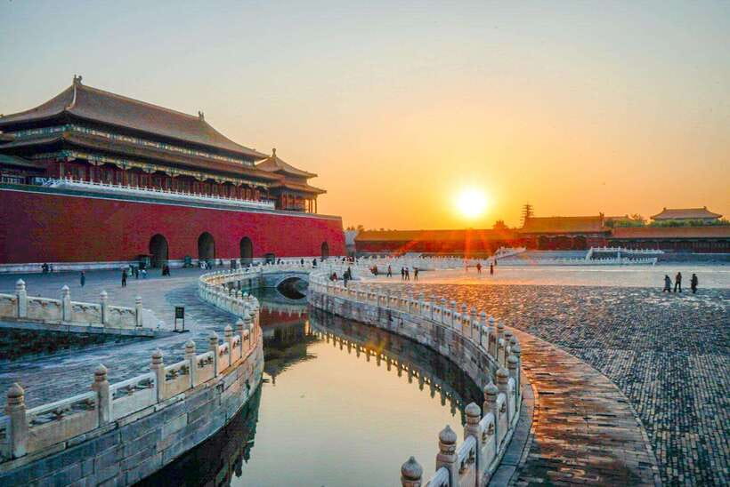 Beijing:Forbidden City and Temple of Heaven Small Group Tour - Tiananmen Square and the morning security check