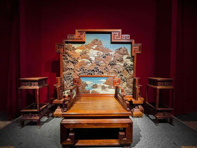 Beijing: Forbidden City and Tian’anmen Square Waking Tour - Seeing the private side of palace life