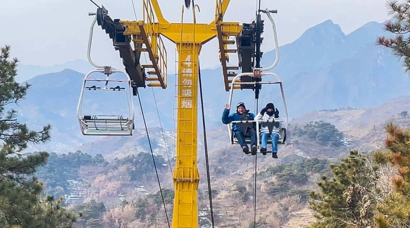 Beijing: Forbidden City, Tian'anmen Square & Great Wall Trip - The drive to Mutianyu and a local lunch