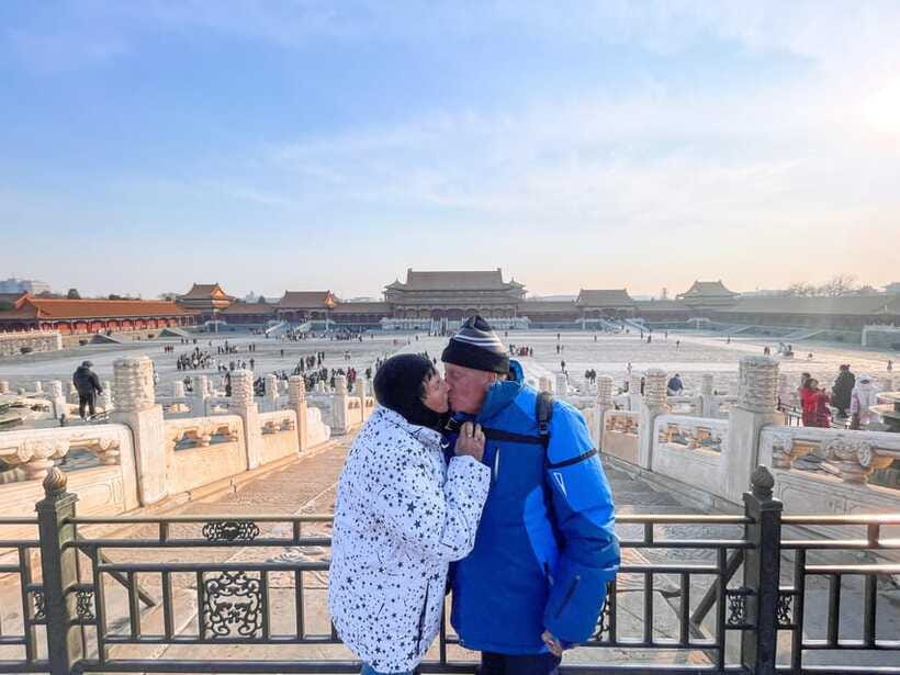 Beijing: Forbidden City, Tian'anmen Square & Great Wall Trip - Your guide can make or break the long day