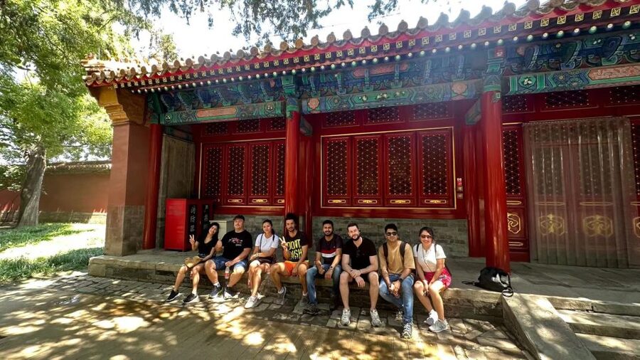 Beijing: Forbidden City Tour(Group/Private)-Tickets Included - Coal Hill Park and the best view of the palace