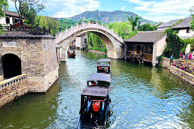 Beijing Gubei Water Town and Great Wall Day Trip - Two hours above the Gubei valley