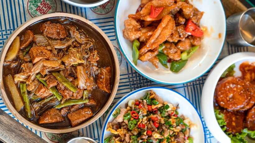 Beijing: Hidden Gems Guided Food Tour with Beer and Tastings - Beijing noodles in a tiny neighborhood shop