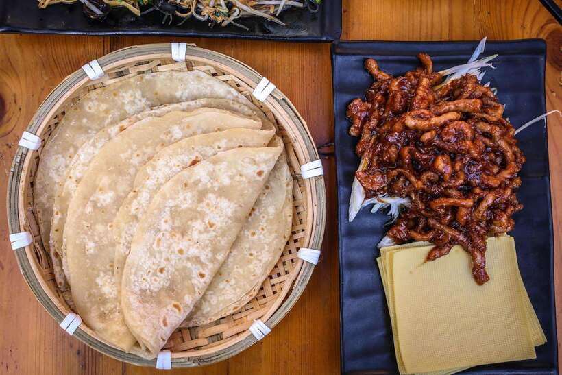 Beijing: Hidden Gems Guided Food Tour with Beer and Tastings - Timing, weather, and comfort