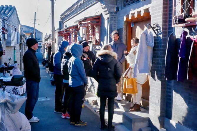 Beijing Historic City Guided Walking Tour + Calligraphy Creation - Yangmeizhu Byway, where old streets meet newer ideas