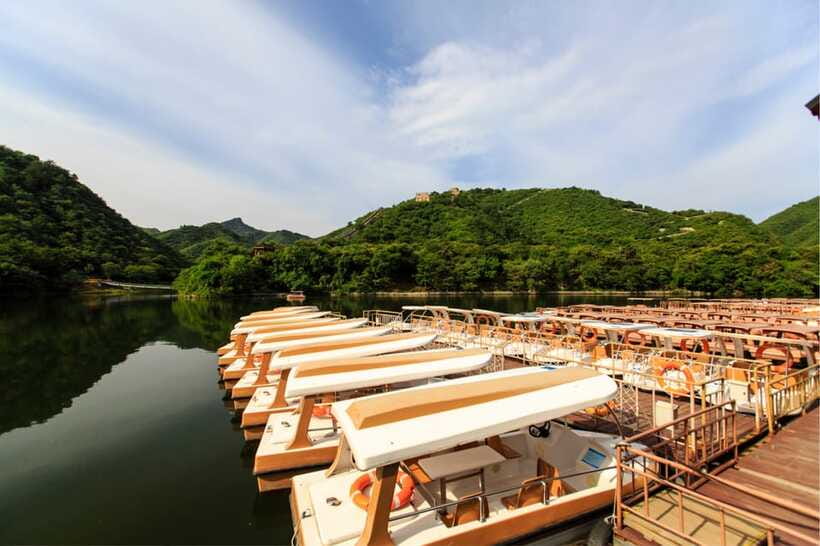 Beijing: Huanghuacheng Lakeside Great Wall Bus/Private Tour - What your five and a half hours at the wall are like