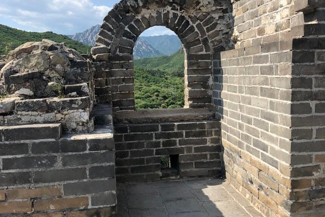 Beijing: Huanghuacheng Lakeside Great Wall Private Tour - Timing the visit for heat and crowds