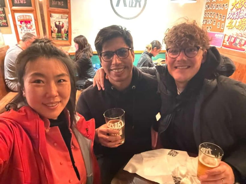 Beijing Hutong Dinner and Beer Walking Private Tour - Starting at Shichahai Station and Wanning Bridge