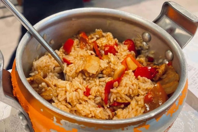 Beijing Hutong Dinner and Beer Walking Private Tour - A twenty-minute walk through the hutongs