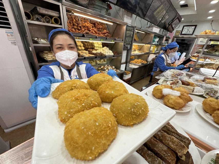 Beijing: Hutong Private Culinary Walking Tour - Starting in Beijing’s Hutong lanes