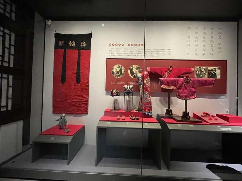 Beijing: Hutongs & Food & Culture Walking Tour - The Capital Museum option and its three-hour guided visit