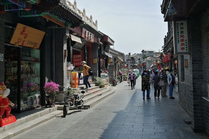 Beijing Hutongs Walking Tour - The channel between Qianhai and Houhai