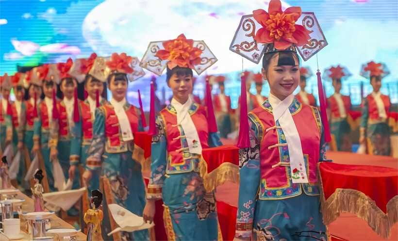 Beijing: Imperial Cuisine Experience & Cultural Performance - Should you book the Yuxiandu Imperial Cuisine Museum?