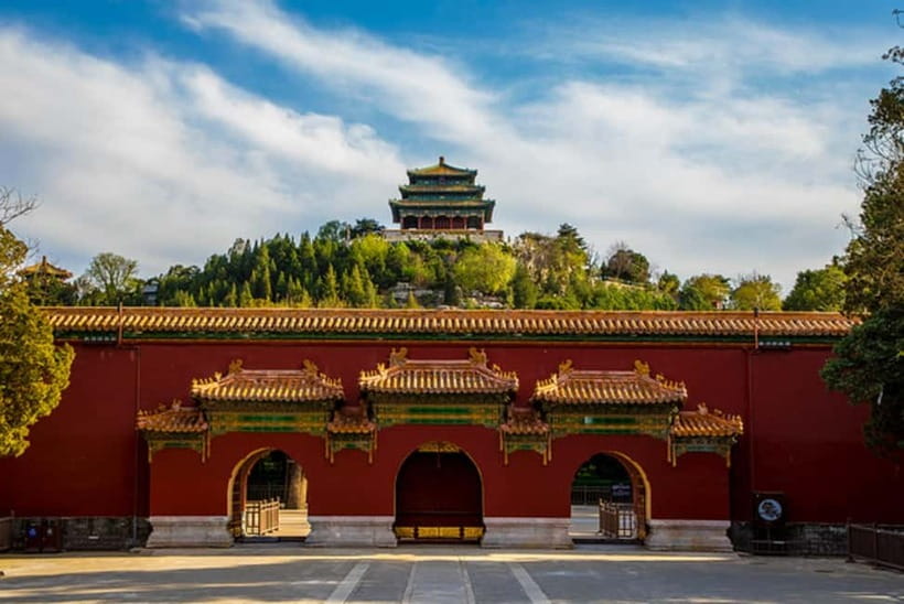 Beijing: Jingshan Park Entry Ticket - The four-hour visit, from gate to hilltop