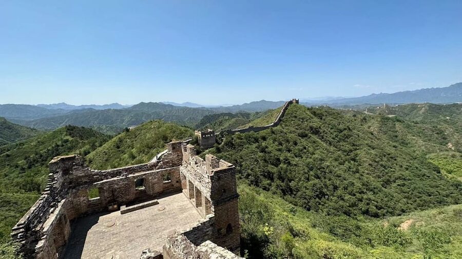 Beijing: Jinshanling Great Wall Private Tour with Options - Lunch at a local restaurant
