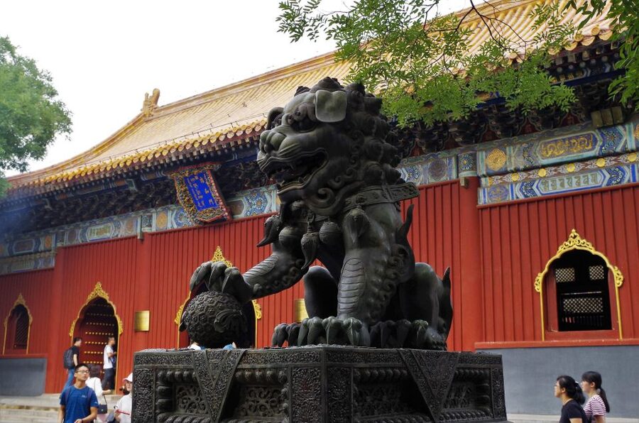 Beijing: Lama Temple, Confucius Temple and Guozijian Museum - Finishing among the hutongs near Wudaoying