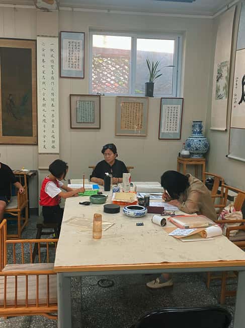 Beijing liulichang : Learn Calligraphy orCarving from Master - Meeting Bruce Gao and the teaching team