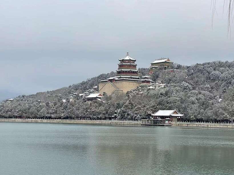 Beijing: Longing Gorge Ice Festival w/Optional Activities - What the night tour is really like