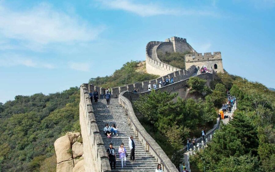 Beijing: Longqing Gorge w/Great Wall or Guyaju Private Tour - Lunch, guiding, and the value of a private car