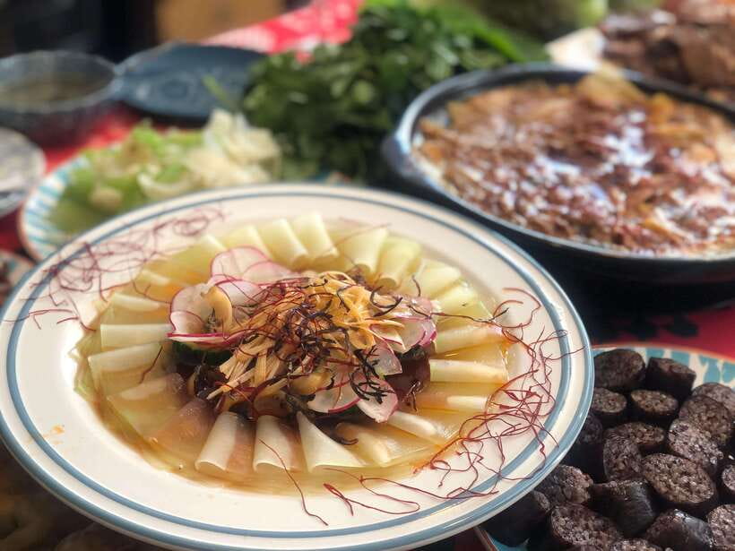 Beijing Market Tour with 10-course Family Feast - The 10-course feast may be much larger