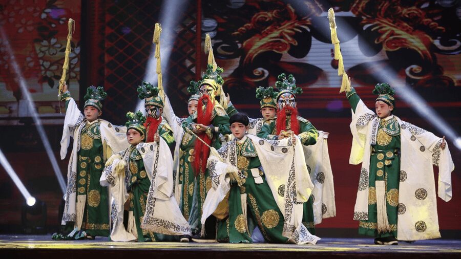 Beijing: Must-See Peking Opera at Liyuan Theatre Ticket - What happens during the one-hour show