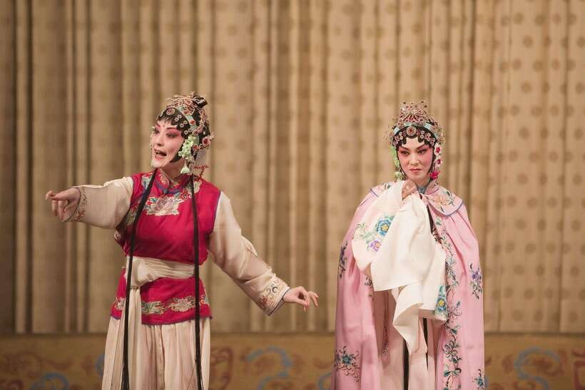 Beijing: Must-See Peking Opera at Liyuan Theatre Ticket - How the theatre compares with a local night out