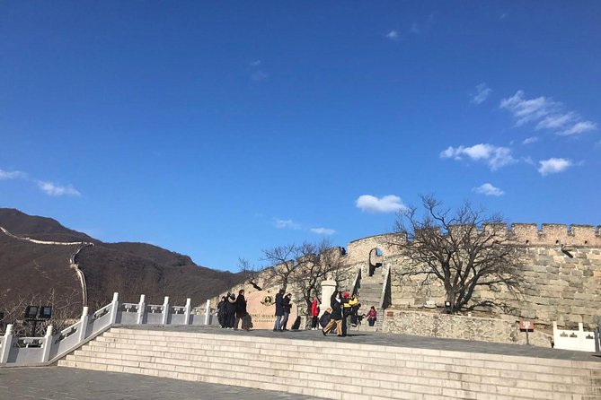 Beijing: Mutianyu Great Wall Private Tour - Entering Mutianyu and finding your route