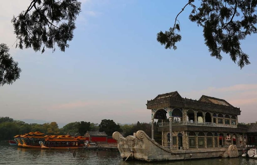 Beijing Mutianyu Great Wall&Summer Palace All Inclusive Tour - What the private guide adds