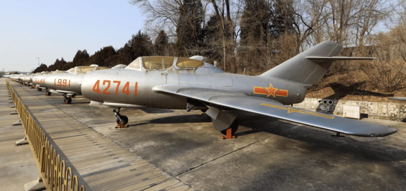 Beijing: Mutianyu Great Wall Tour and China Aviation Museum - What the $178 price really covers
