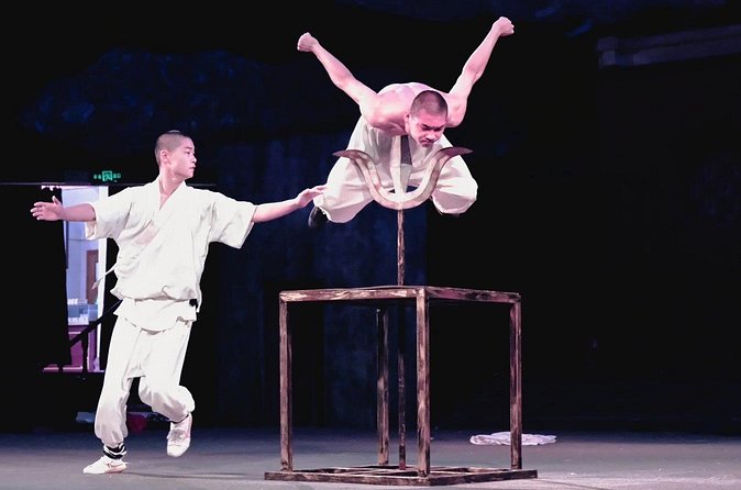 Beijing Night Tour Kungfu Show - How to fit it into a Beijing night