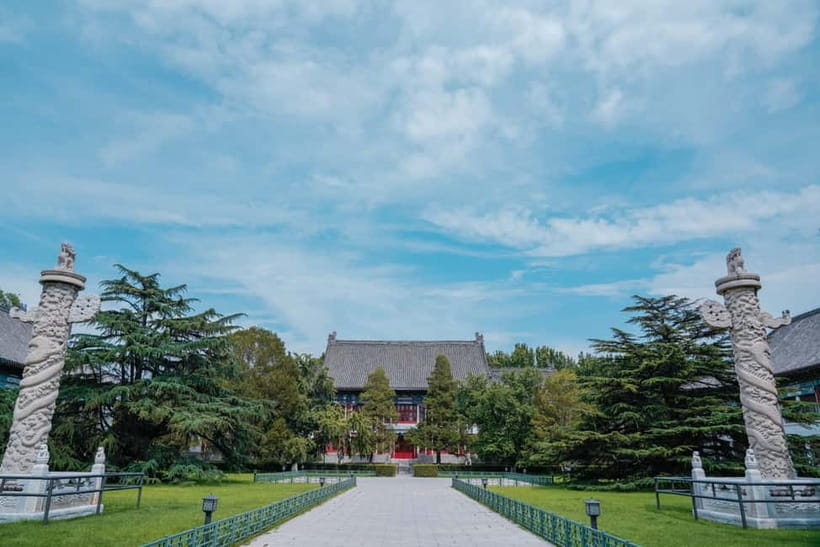 Beijing: Peking University Campus Guided Walking Tour - What guides such as Henry add