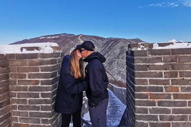 Beijing Private Mutianyu Great Wall Tour with English Driver - Eating local food after the wall