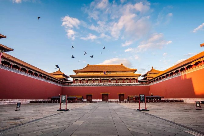 Beijing Private Tour:Forbidden City&Badaling Great Wall Fast Pass - Lunch and the road to Badaling