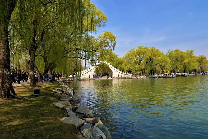 Beijing Private Transfer to Badaling Great Wall and Summer Palace - Badaling Great Wall: impressive views with a long climb