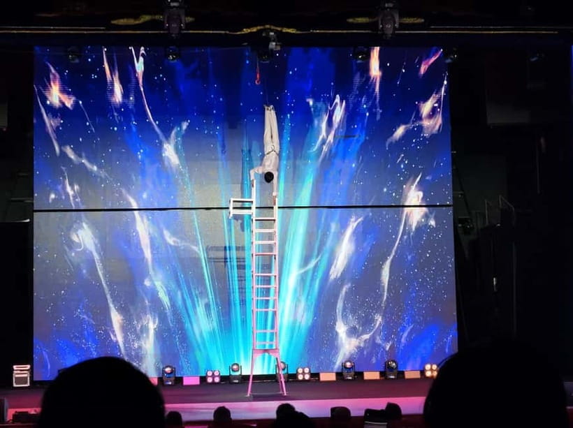 Beijing: Qinle Palace Acrobatics Show Ticket - Giant wheels, motorcycles, and the biggest thrills