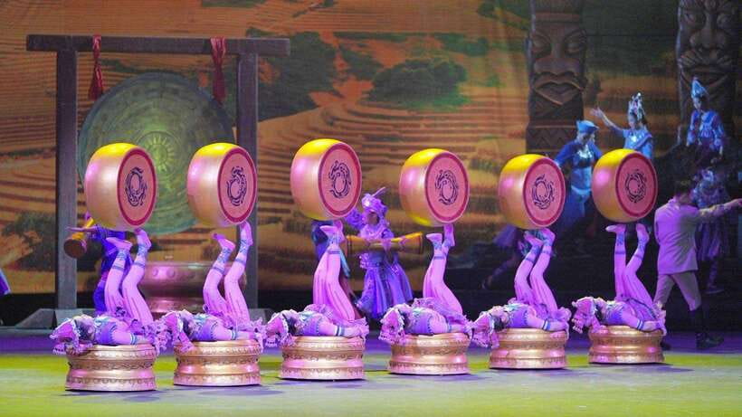 Beijing: Red Theatre Acrobatics Show Ticket-Local Must-See - Why the Red Theatre show is worth your evening