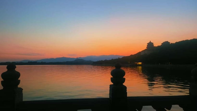 Beijing: Summer Palace Highlight Walking Tour - Travel in Picture and the view over Kunming Lake