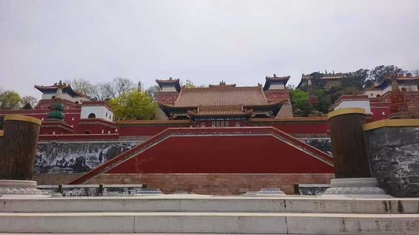 Beijing: Summer Palace Highlight Walking Tour - What the two-hour pace feels like