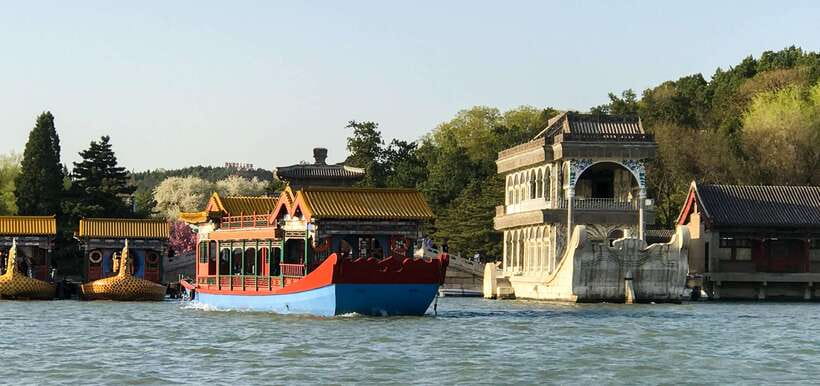 Beijing:Summer Palace Private/Group Tour or book Ticket Only - Guides who make the history easier to follow